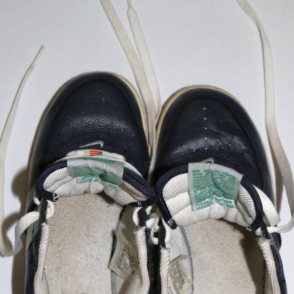 NIKE AIR FORCE 1 PUERTO RICO SHOES - YOUTH SIZE 6Y - Picture 10 of 16